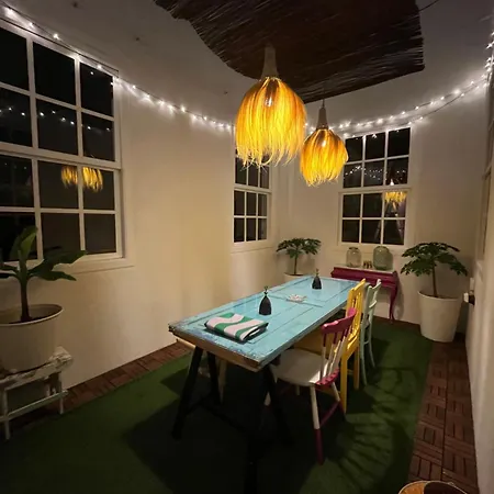 Casa Guadalupe Y Roque 圣克鲁斯-德特内里费