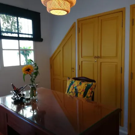 Casa Guadalupe Y Roque * Σάντα Κρουζ Τενερίφης